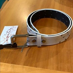 NWT Aventura Belt